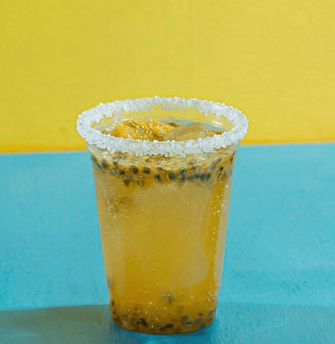 Michelada de maracuyá 